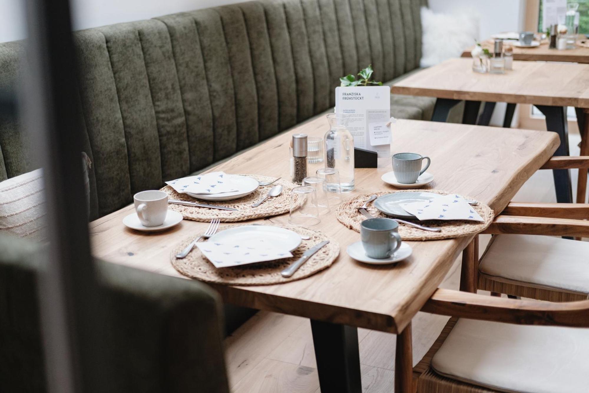 Grand Franziska - Inkl Crossfit Gym Bed & Breakfast *